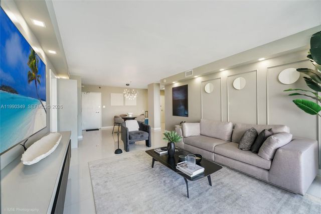 5161 Collins Ave 1508, Miami Beach, FL 33140