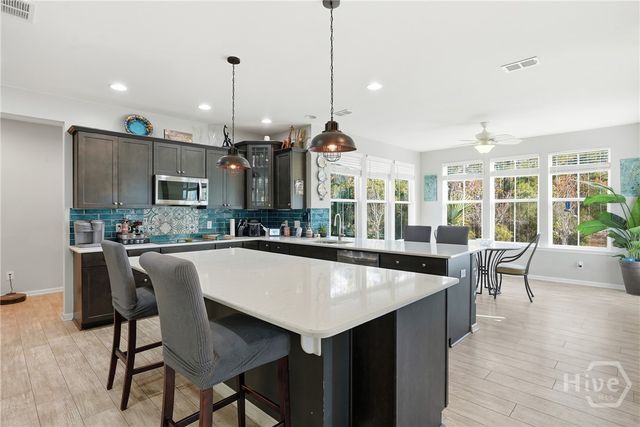 18 Minning Loop, Richmond Hill, GA 31324