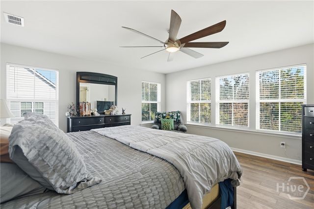 18 Minning Loop, Richmond Hill, GA 31324