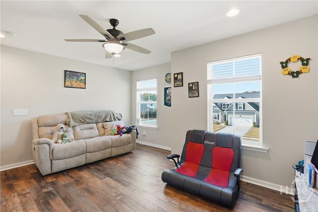 18 Minning Loop, Richmond Hill, GA 31324