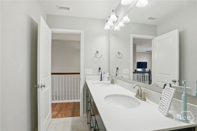 18 Minning Loop, Richmond Hill, GA 31324