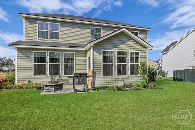 18 Minning Loop, Richmond Hill, GA 31324