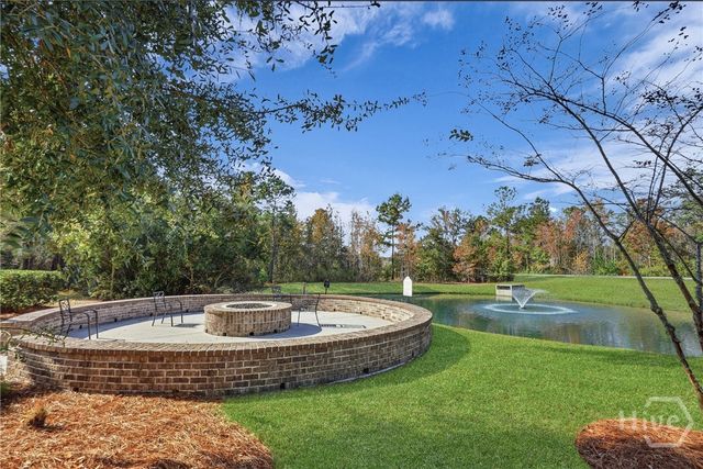 18 Minning Loop, Richmond Hill, GA 31324