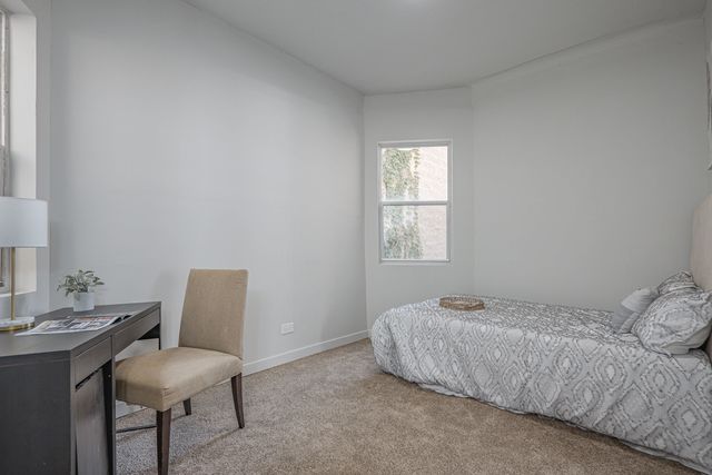 5901 S Indiana Avenue, Chicago, IL 60637