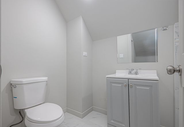 5901 S Indiana Avenue, Chicago, IL 60637