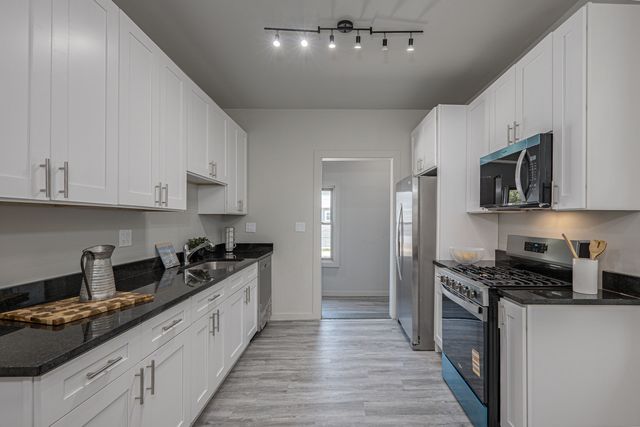 5901 S Indiana Avenue, Chicago, IL 60637