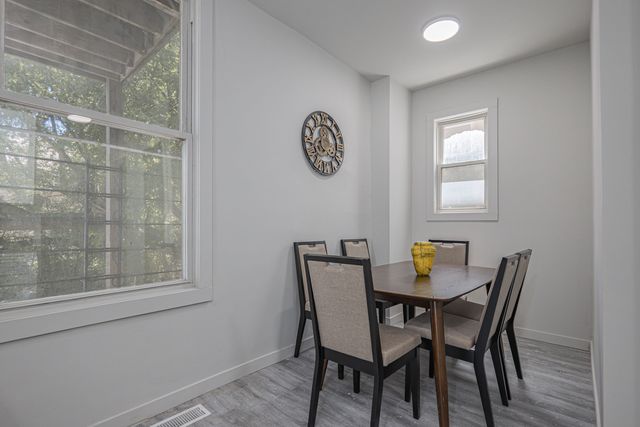 5901 S Indiana Avenue, Chicago, IL 60637