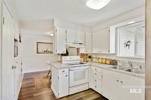 1305 N Chelsea St, Boise, ID 83704