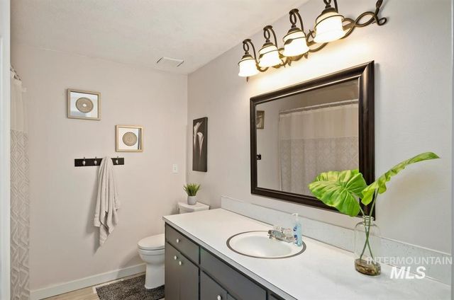 1305 N Chelsea St, Boise, ID 83704