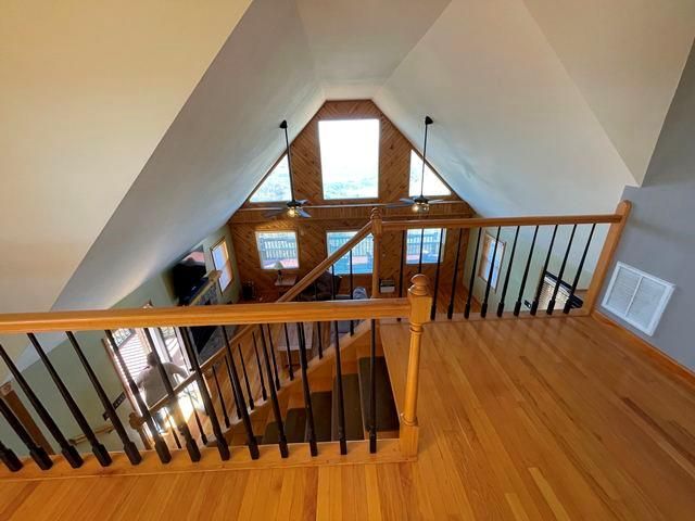 31 Grant Dr, Brasstown, NC 28902