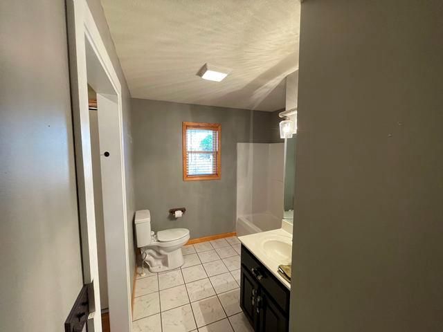 31 Grant Dr, Brasstown, NC 28902