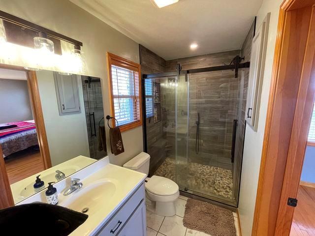 31 Grant Dr, Brasstown, NC 28902