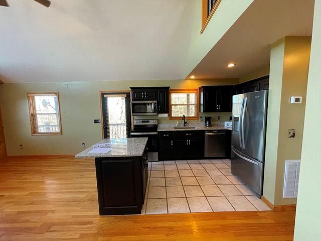 31 Grant Dr, Brasstown, NC 28902