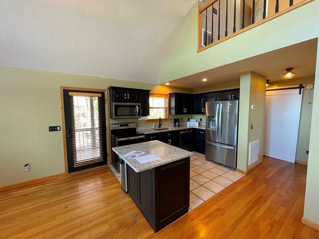 31 Grant Dr, Brasstown, NC 28902