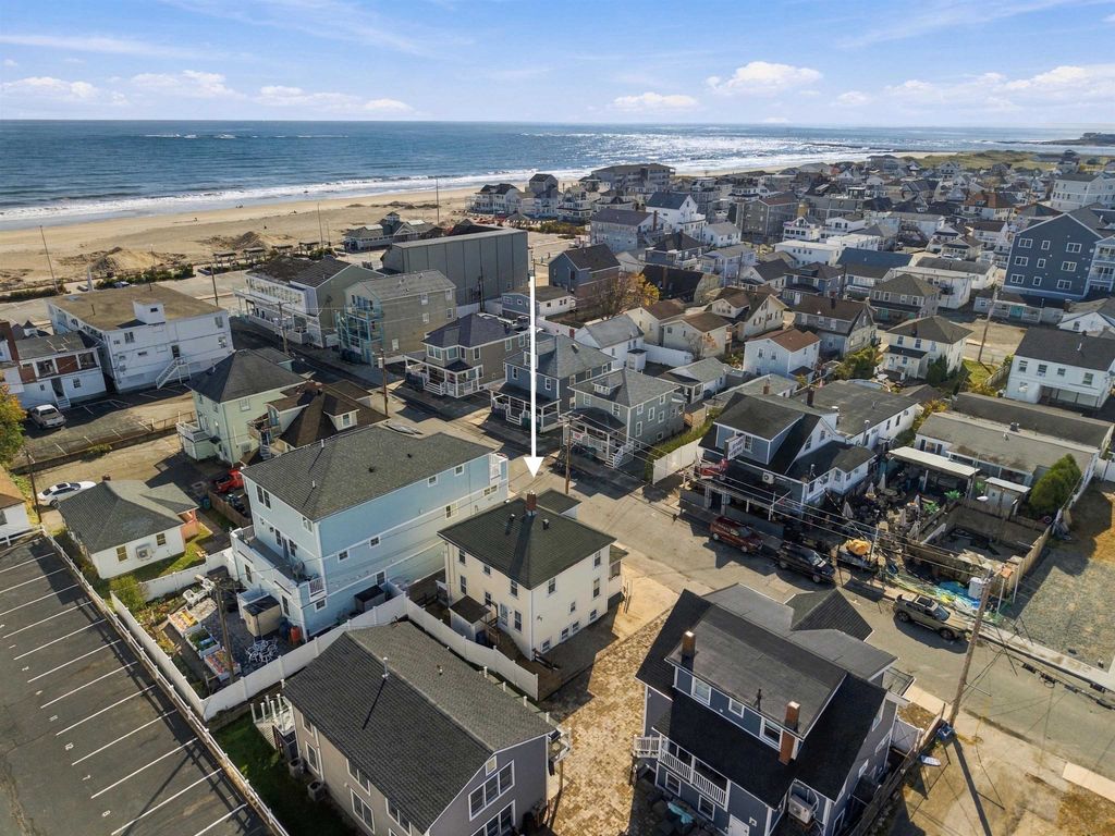 Image 1 of property listing at 10 L Street, Hampton, NH 03842