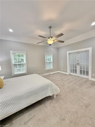 936 George Place Drive, Kernersville, NC 27284