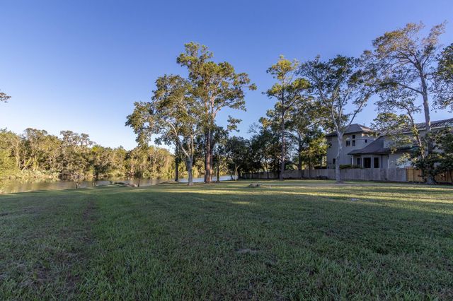 30 Ellis Road, League City, TX 77573