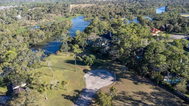 30 Ellis Road, League City, TX 77573
