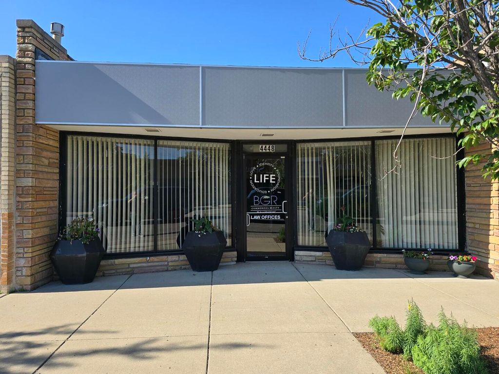 4448 Oakton Street, Skokie, IL 60076