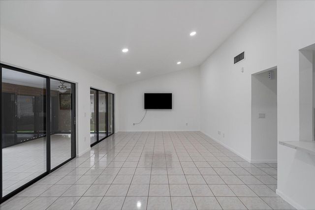 6510 OLIVEWOOD Circle, Greenacres, FL 33463