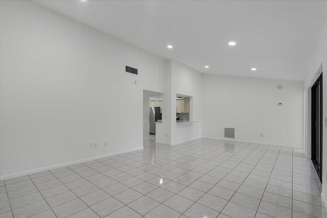 6510 OLIVEWOOD Circle, Greenacres, FL 33463