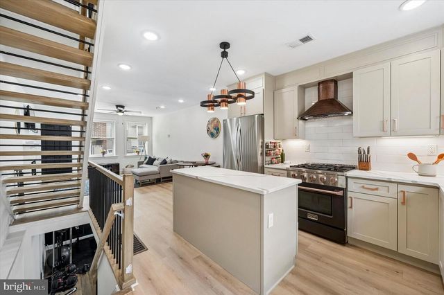 1227 WEBSTER ST, Philadelphia, PA 19147