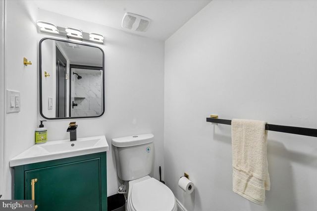 1227 WEBSTER ST, Philadelphia, PA 19147