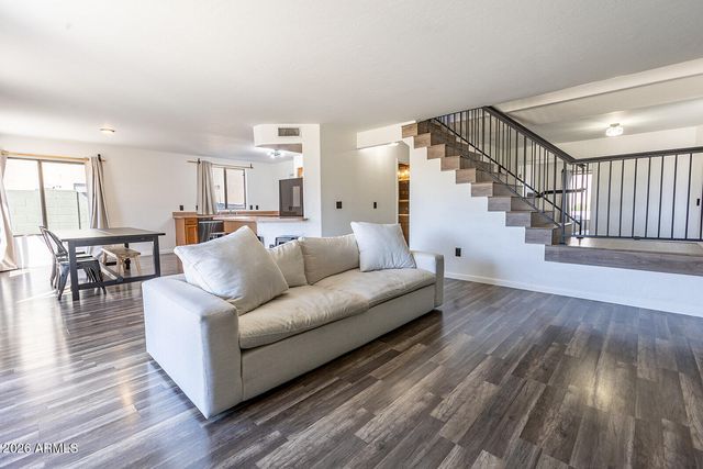 6736 N 76TH Drive, Glendale, AZ 85303