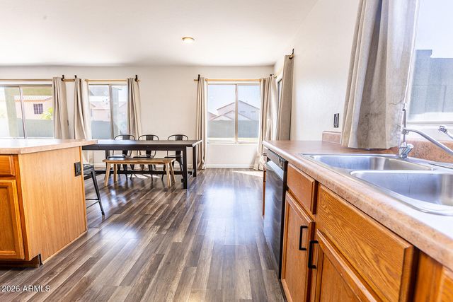 6736 N 76TH Drive, Glendale, AZ 85303