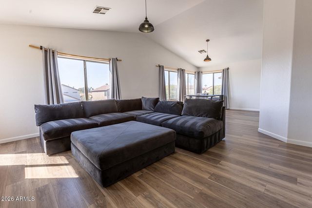 6736 N 76TH Drive, Glendale, AZ 85303