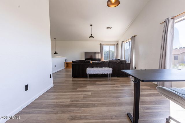 6736 N 76TH Drive, Glendale, AZ 85303