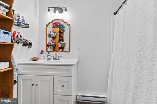 8 HELEN ST, Enola, PA 17025