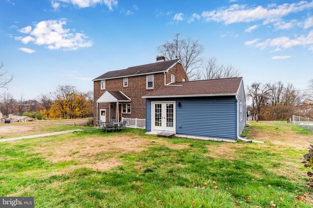 8 HELEN ST, Enola, PA 17025