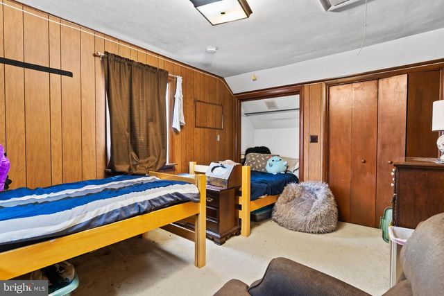 8 HELEN ST, Enola, PA 17025