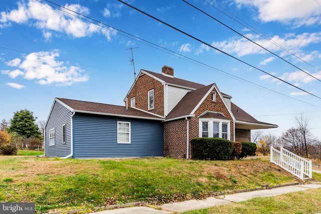 8 HELEN ST, Enola, PA 17025