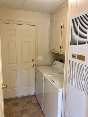 3211 E Carver Avenue, Kingman, AZ 86409