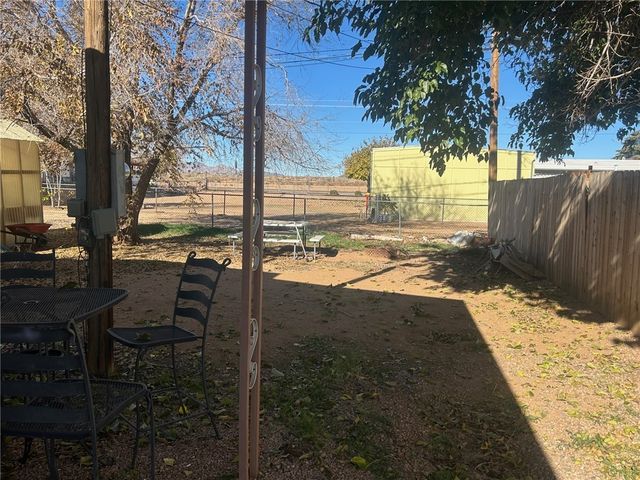 3211 E Carver Avenue, Kingman, AZ 86409