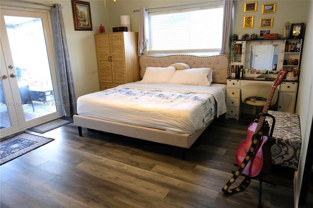 7000 SW 10th Street, Pembroke Pines, FL 33023
