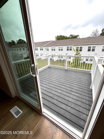 20 Rothbury Court, Tinton Falls, NJ 07753