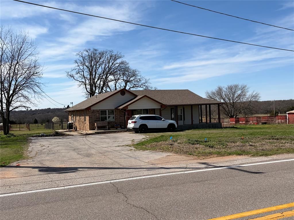 20420 Valley View Road, Earlsboro, OK 74840