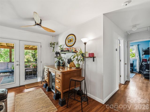 60 Skyview Terrace, Asheville, NC 28806