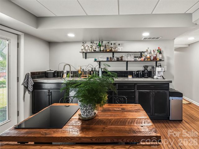 60 Skyview Terrace, Asheville, NC 28806