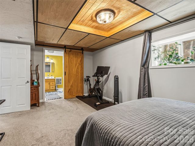 60 Skyview Terrace, Asheville, NC 28806