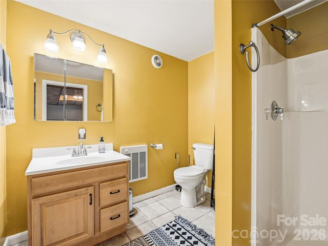 60 Skyview Terrace, Asheville, NC 28806