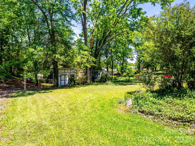60 Skyview Terrace, Asheville, NC 28806