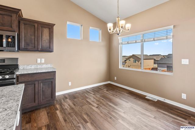 7305 N 166 Avenue, Bennington, NE 68007