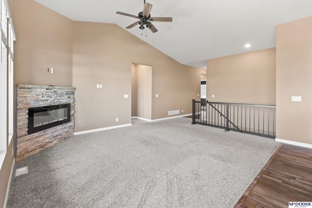 7305 N 166 Avenue, Bennington, NE 68007