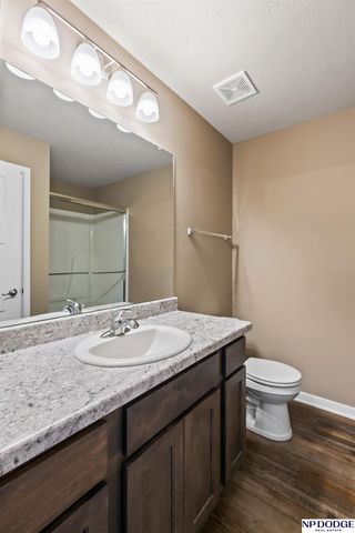 7305 N 166 Avenue, Bennington, NE 68007