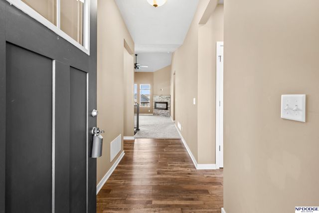 7305 N 166 Avenue, Bennington, NE 68007