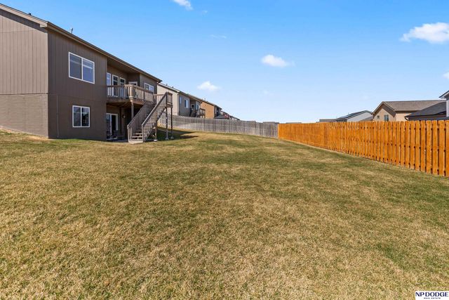 7305 N 166 Avenue, Bennington, NE 68007